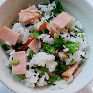 小松菜とチャーシューの混ぜご飯